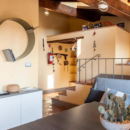 아파트 Small Rustic Scrofiano